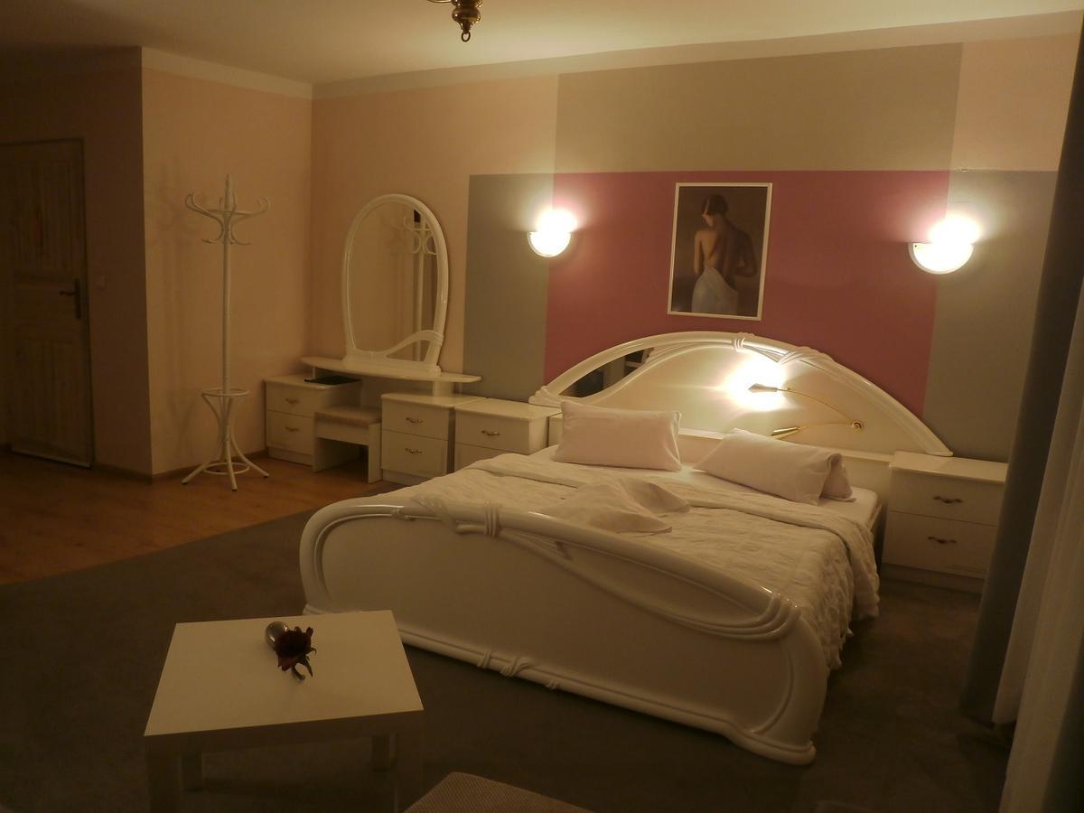 Hotel Passione Бельско-Бяла Экстерьер фото